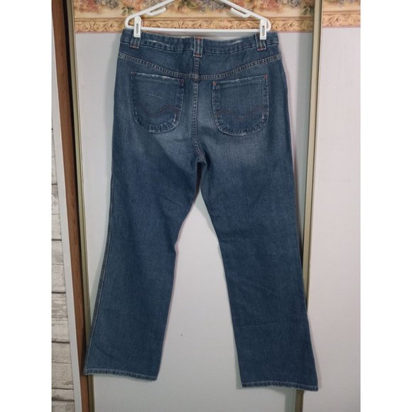 Tommy Hilfiger 16 Cowboy Fit Medium Wash Button Fly Denim Casual Outdoor Jeans - Picture 4 of 8